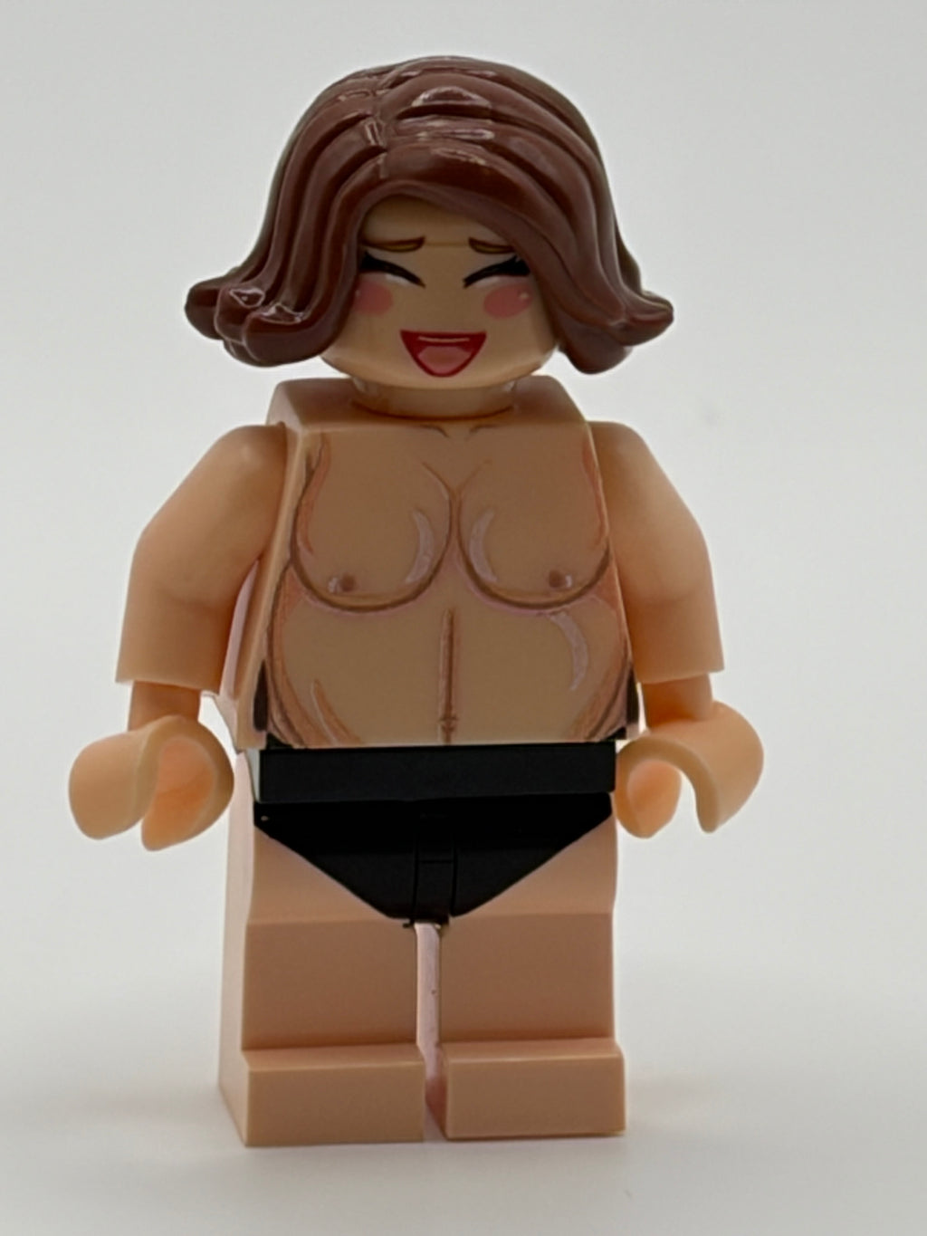 Big Sexy Mama Shows Them Titties