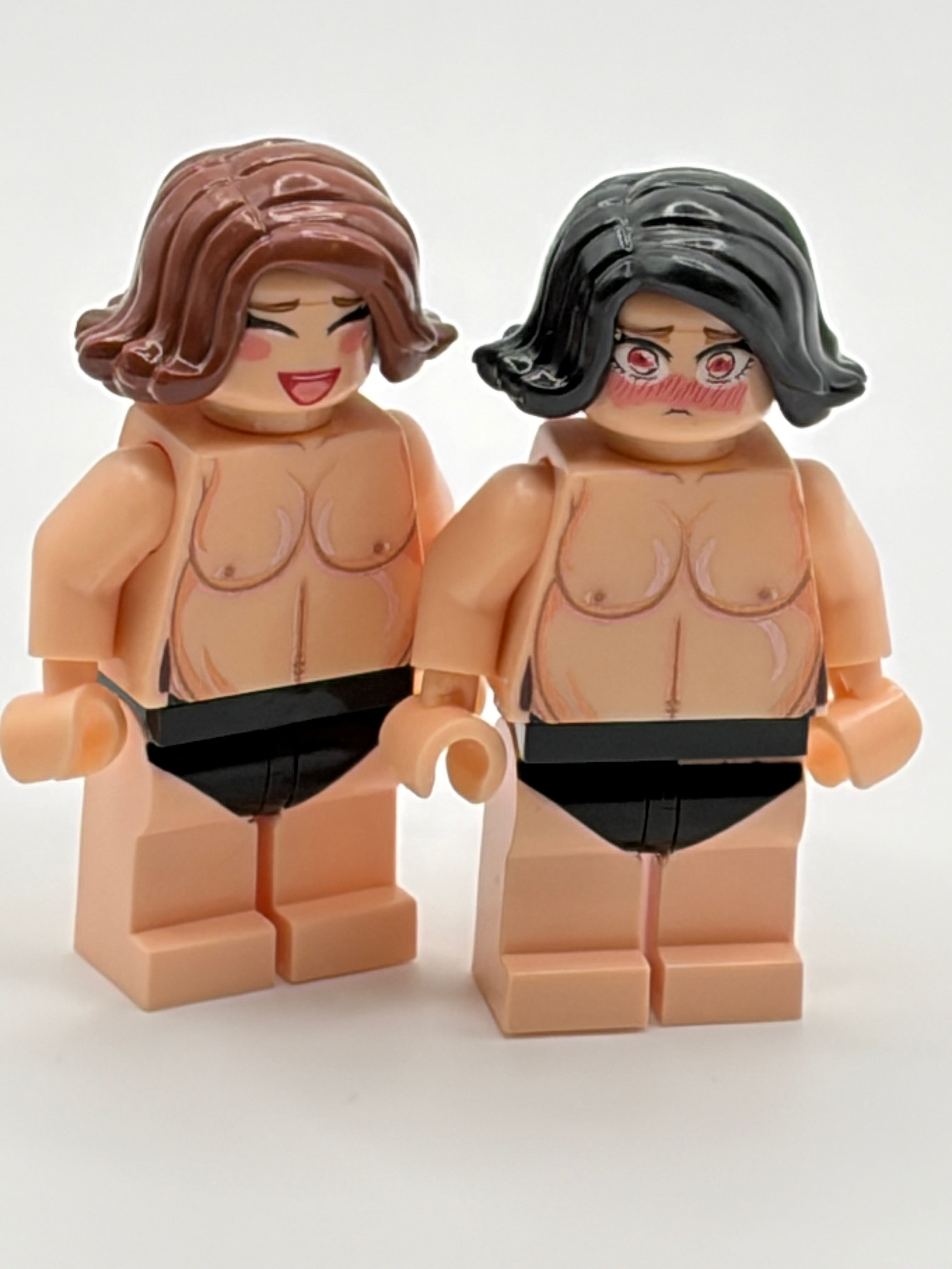 Big Sexy Mama Shows Them Titties