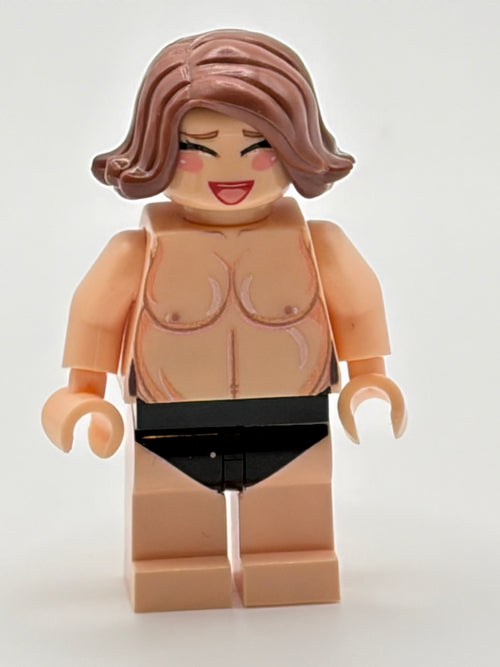 Big Sexy Mama Shows Them Titties