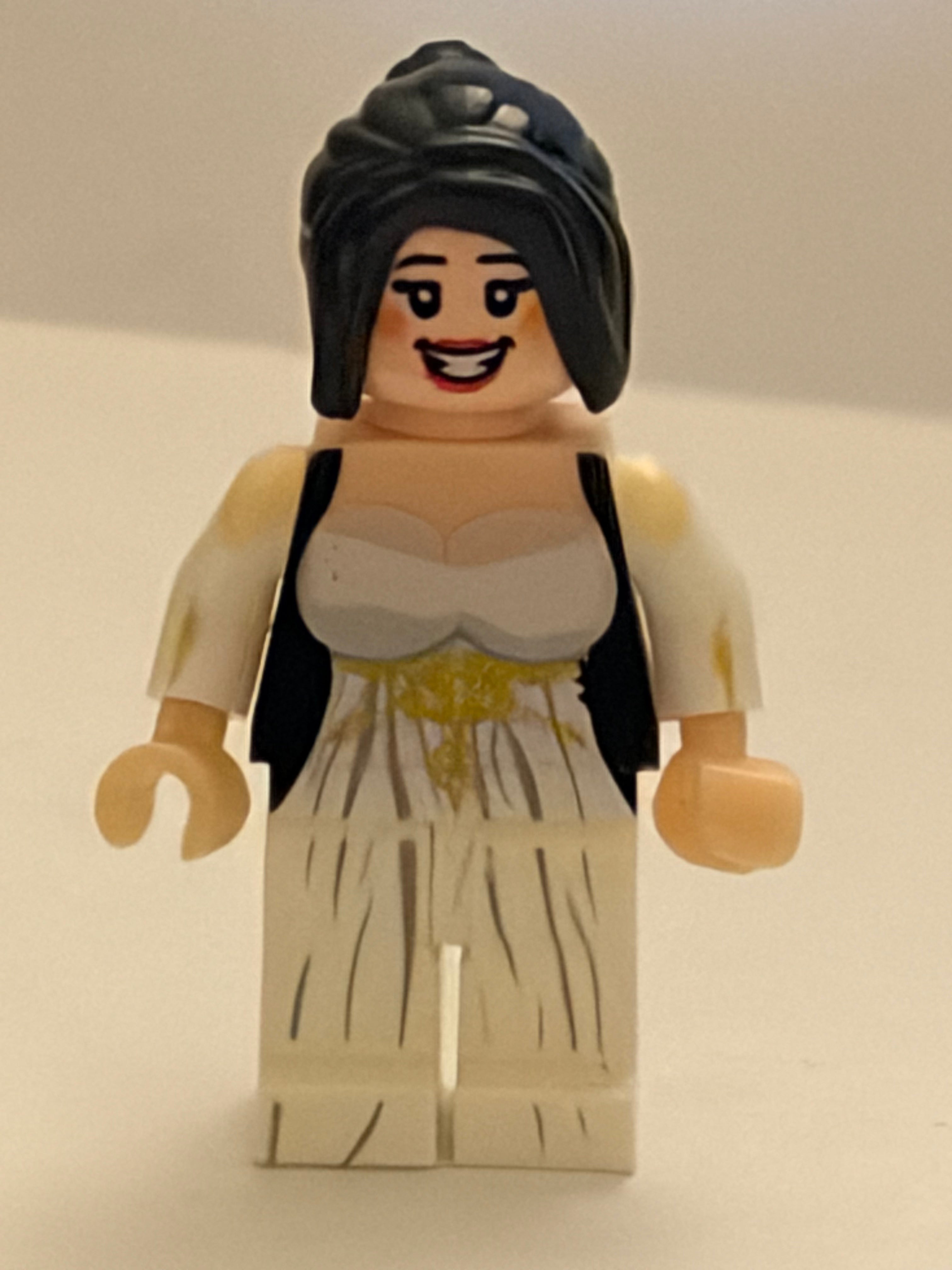 Busty Lusty Shire Maiden