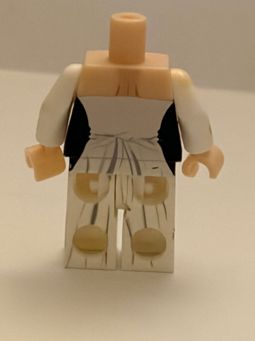 Busty Lusty Shire Maiden